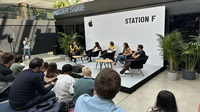 Apple fête ses 5 ans chez Station F, l'incubateur de Xavier Niel !