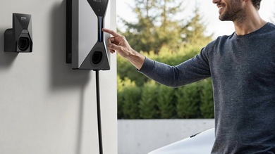 Anker lance son premier chargeur pour véhicules électriques : l'Anker SOLIX V1