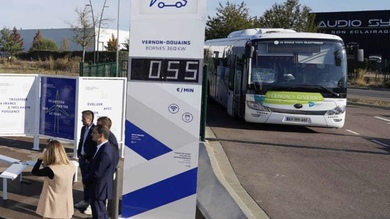 Cette borne de recharge affiche le prix... à la minute