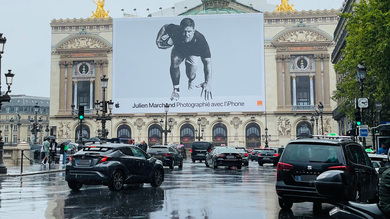 Apple célèbre le rugby français sur les murs de Paris