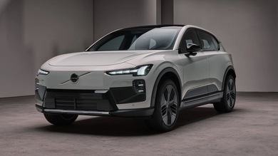 Volvo EX60 2026 : 680 ch, 800V, écran convexe, 810 km d'autonomie, et sans bug ?