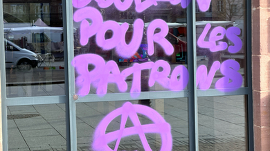 L’Apple Store de Strasbourg s’est fait taguer dans la nuit !