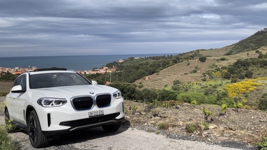 BMW : une meilleure intégration de Plans et de CarPlay à venir