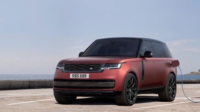 Tablette, charge rapide et autonomie électrique record pour le nouveau Range Rover