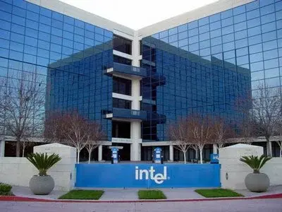 Intel : bénéfice en baisse de 90% au 4e trimestre