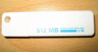 SWISSMEMORY cirrusWHITE, The clef USB