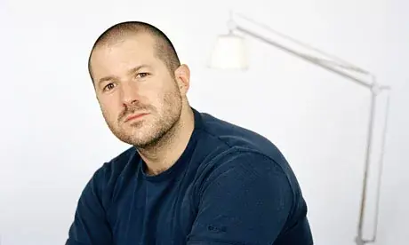 Le MOMA de San Francisco honore Jonathan Ive