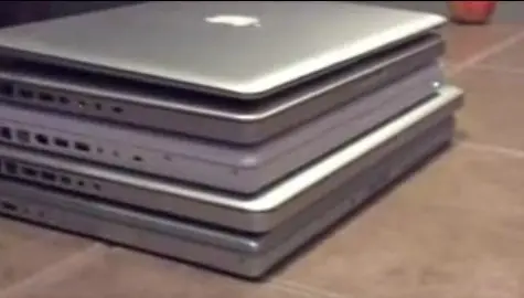 Vidéo : Un mille-feuille de Macbook