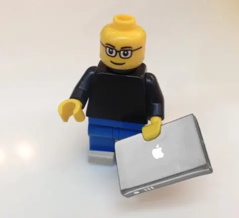 Les figurines Lego de Steve Jobs sont officiellement illégales en Europe