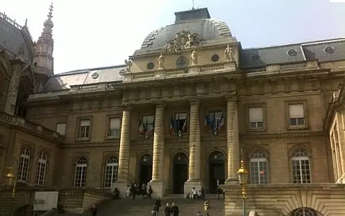 Samsung d&eacute;bout&eacute; en France et condamn&eacute; aux d&eacute;pens