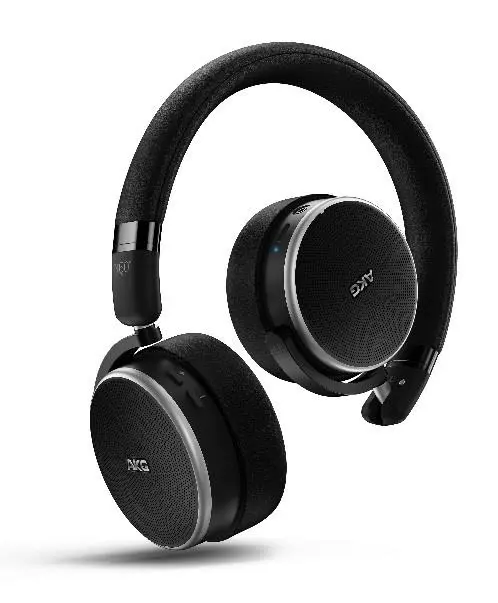 #CES : AKG coupe le cordon de son casque N60 NC