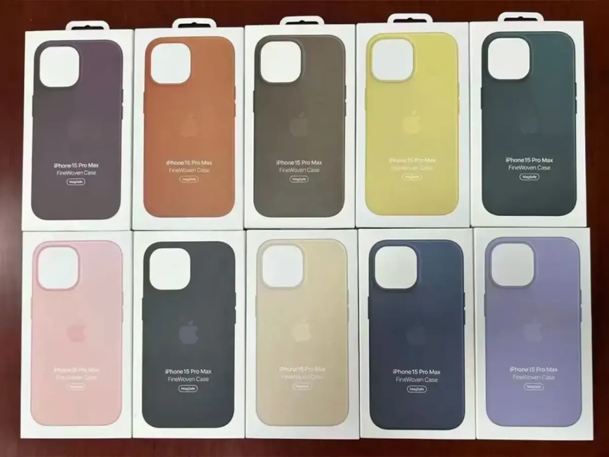 iPhone 15 : des photos supposées des coques en simili cuir d'Apple