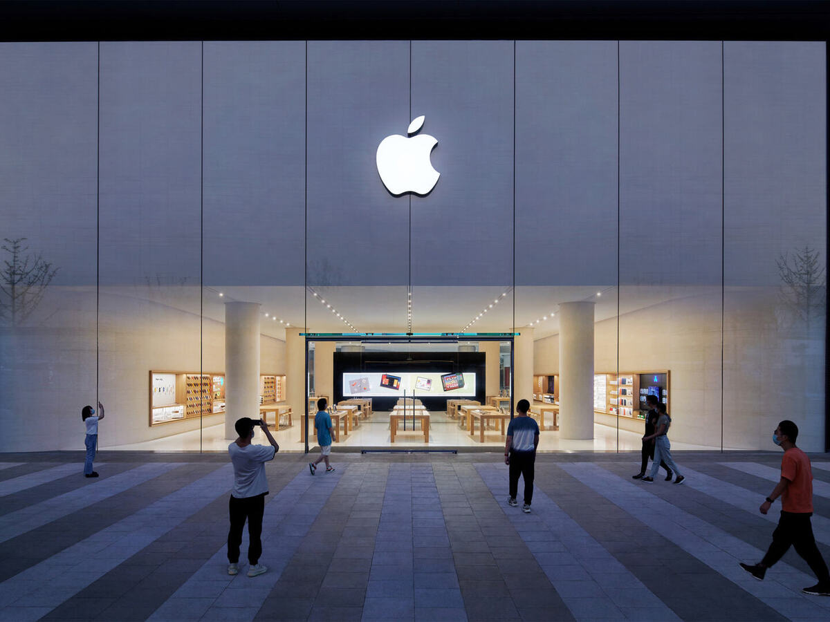 Plus de 3000 milliards ! Apple pèse plus que toutes les entreprises du ...