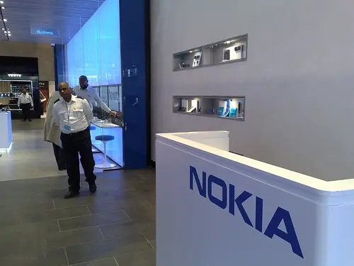 Nokia face Apple sur Regent Street, c'est fini