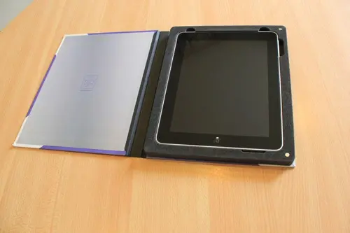 Coverfield : un iPad comme un livre