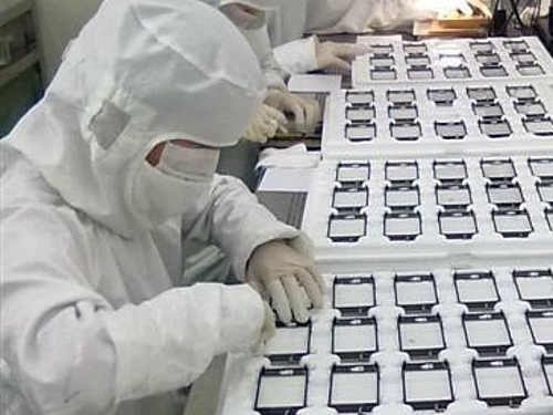 Une photo d'une chaine de production d'écrans iPhone 5 ?