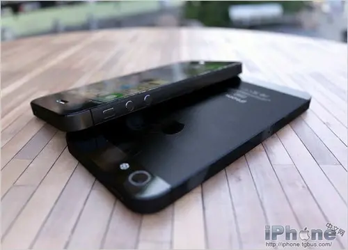 iPhone 5 : des photos d'un modèle assemblé