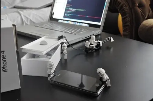 Quand Star wars déballe l'iPhone 4