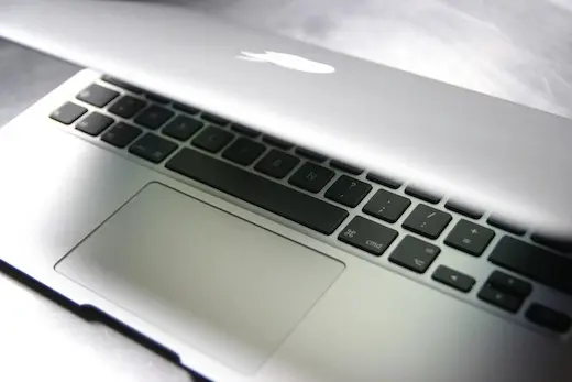 Le MacBook  Air 11" au banc d'essai