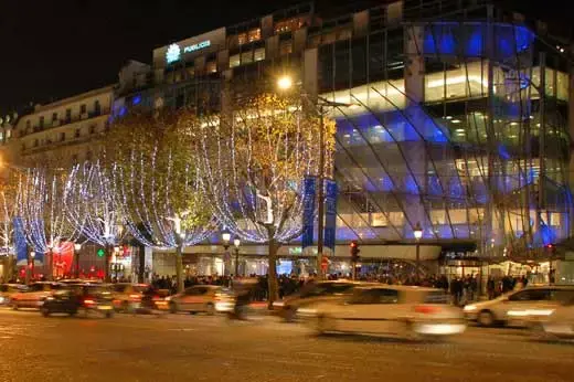 iPhone : et pendant ce temps, sur les Champs