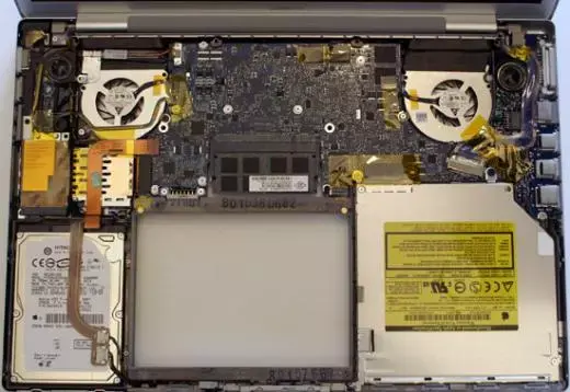 MacBook Pro en slip !