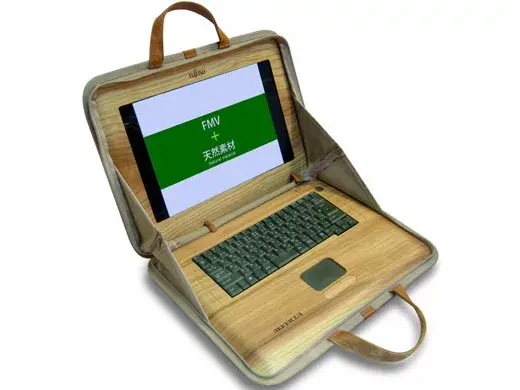 Fujitsu en bois