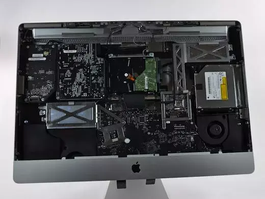 Les nouveaux iMac, vus du dedans