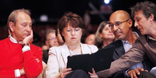 Martine Aubry et son iPad