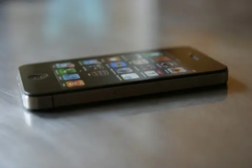 Mac4Ever : l'iPhone 4 au banc d'essai