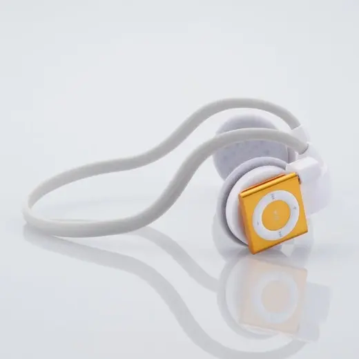 Elecom met l'iPod Shuffle sur vos oreilles