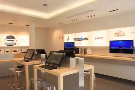 Quand Free s'inspire, fort, des Apple Store