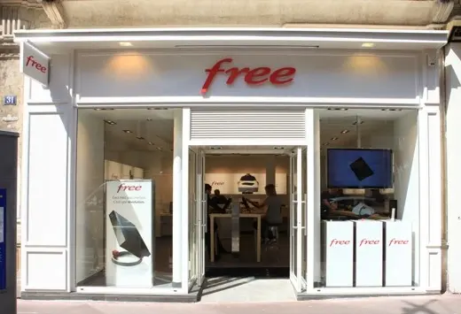 Quand Free s'inspire, fort, des Apple Store