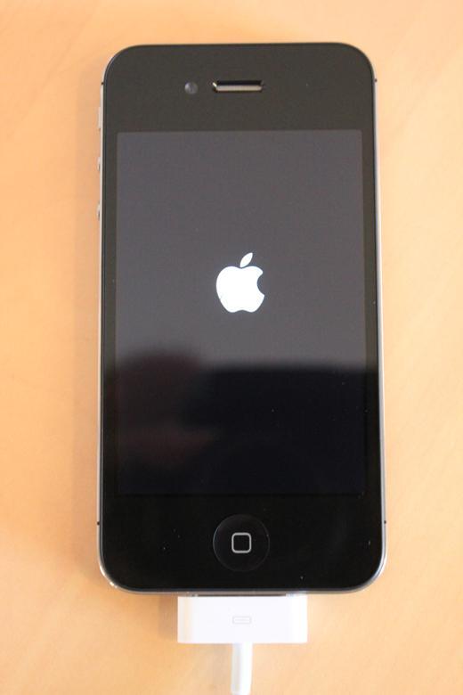 Les iPhone 4S sont arrivés, livrés, déballés !