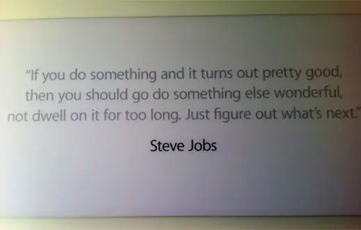 Des citations de Steve Jobs sur le campus Apple