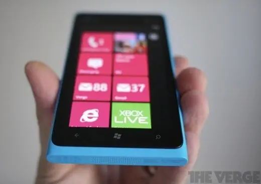 Lumia 900 : le "Okay" phone du tandem Nokia / Microsoft