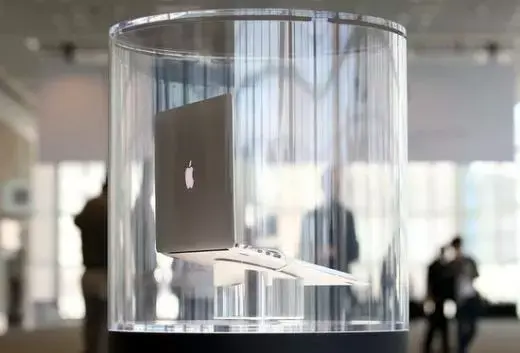 A la WWDC, le MacBook Pro Retina est sous cloche