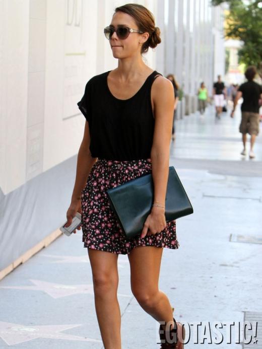 People : Selena Gomez, Rita Rusic, Alessandra Ambrosio, Jessica Alba