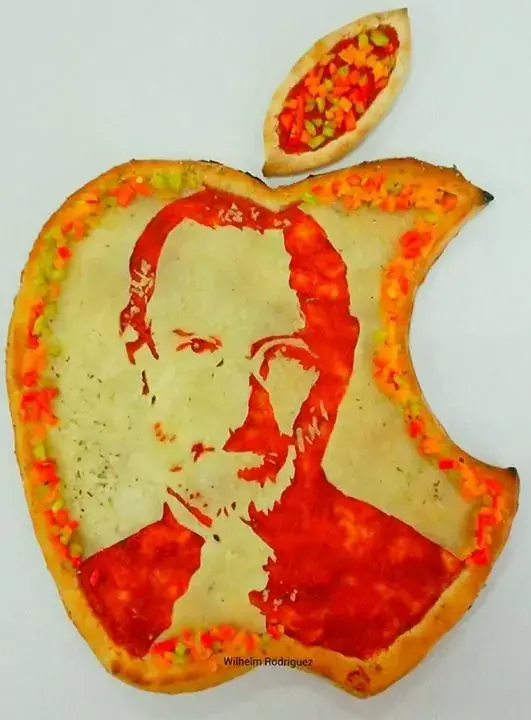 Insolite : une pizza avec le visage de Steve Jobs (et en forme d'Apple)