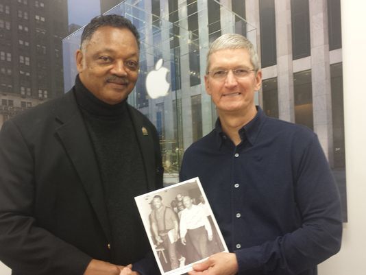 Cette semaine : iOS 8.1.2, iOS 8.2 Beta 2, OS X 10.10.2, MobileFirst, Code.org, Campus 2, Top 14 et témoignage,