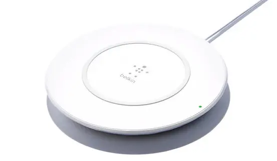 iPhone : le chargeur à induction de Belkin en vente le 15 septembre dans l'Apple Store