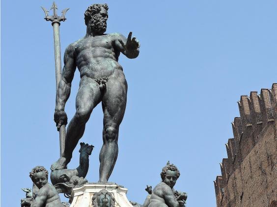 Insolite : Facebook demande aux statues (nues) de se rhabiller, sous peine de censure