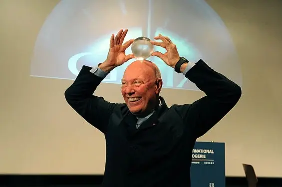 Une disparition des téléphones d'ici 5 ans ? Jean-Claude Biver (Tag Heuer) y croit