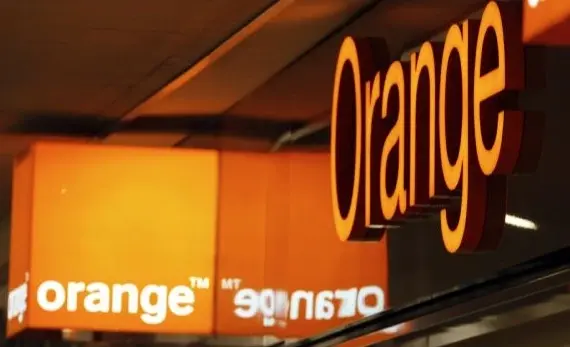 La CNIL sanctionne Orange après une faille de sécurité impliquant 1,3 million de comptes