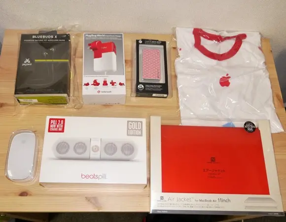 Pas de pochettes surprises au Japon mais des promotions dans les Apple Store (photos)