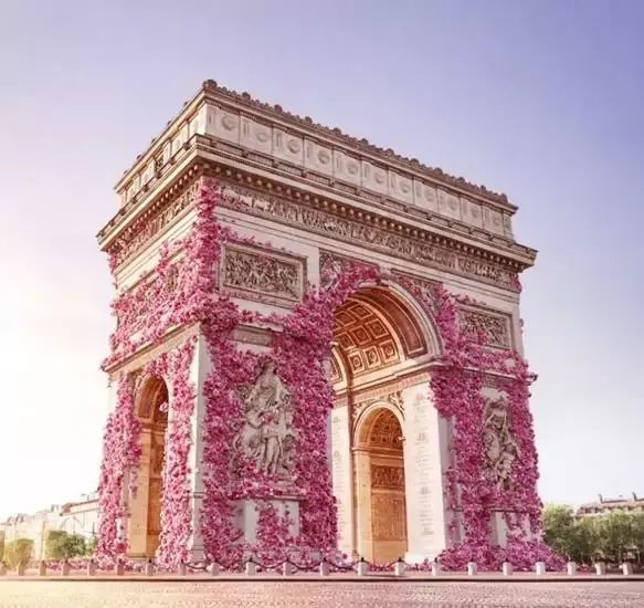 Pour la Saint Valentin, Snapchat s'invite sur les Champs Élysées avec Lancôme