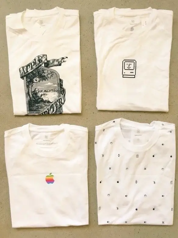 L'image du jour : de nouveaux t-shirts "rétro" dans le Company Store de Cupertino