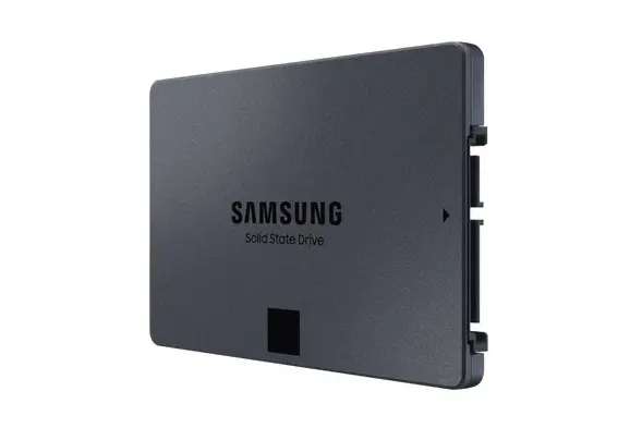 Promos : SSD Samsung 870 QVO 1 To à 89€, dock Thunderbolt 3 dès 239€