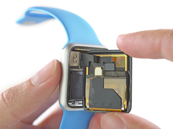 L'Apple Watch en cours de démontage (photos)