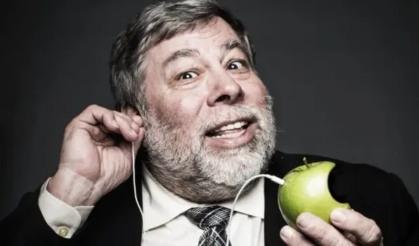 Woz est déjà déçu de l'iPhone 7 et de l'abandon du jack, de l'absence d'USB C