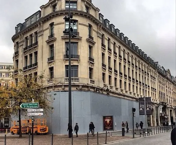 Apple Store de Lille : on passe au noir en façade !